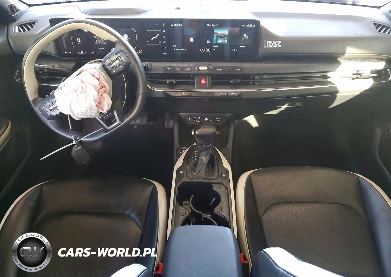 2025 Kia K4 Gt Line VIN:3KPFW4DE7SE044089 - 8