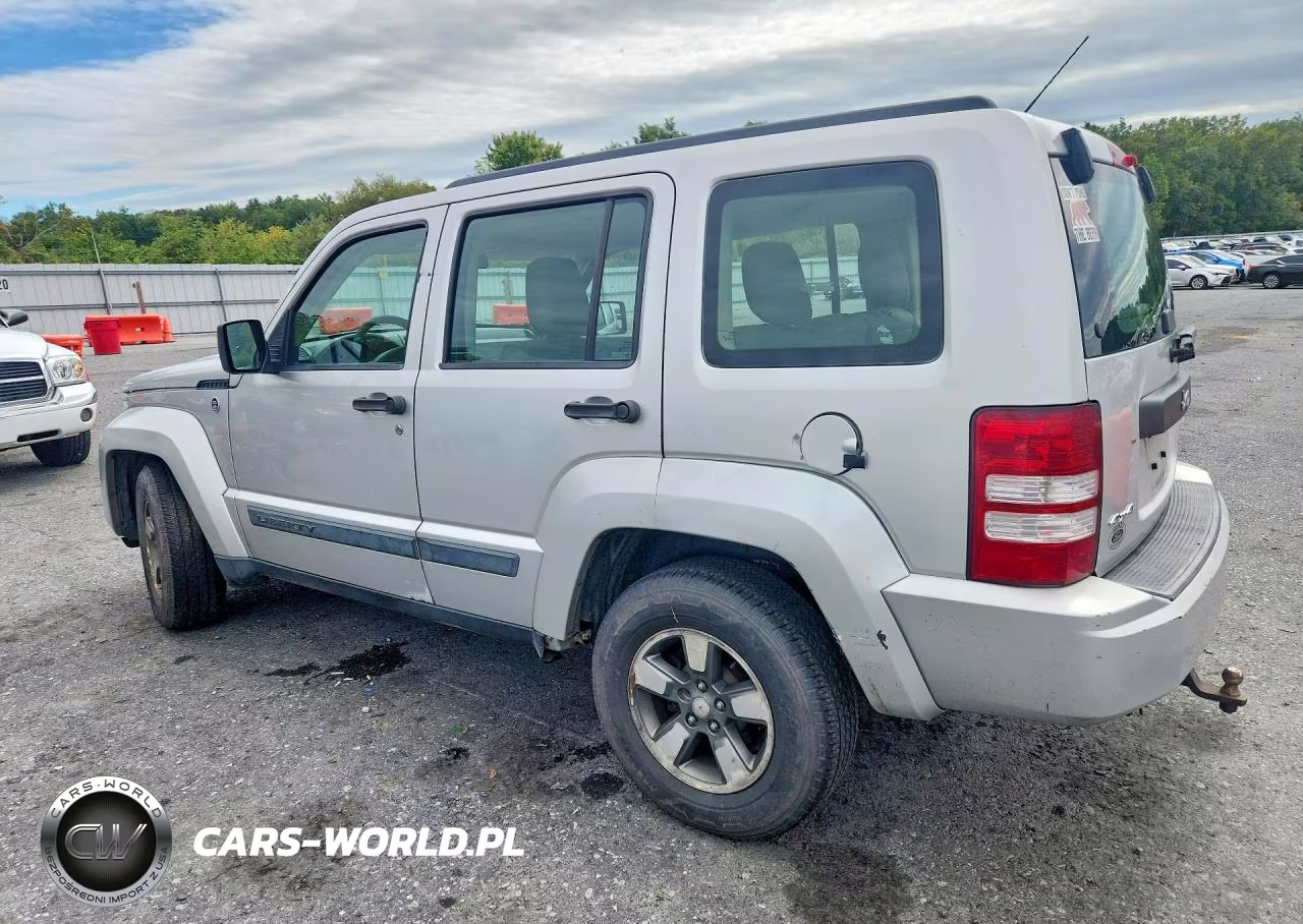 2008 Jeep Liberty Sport VIN:1J8GN28K98W132273 - 2