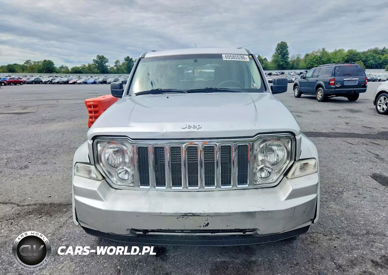 2008 Jeep Liberty Sport VIN:1J8GN28K98W132273 - 5