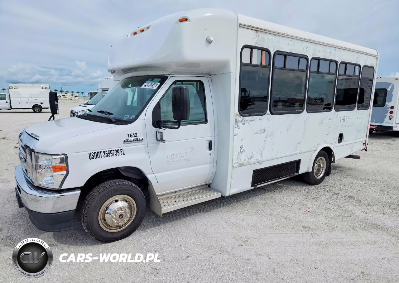 2021 Ford Econoline E350 Super Duty Cutaway Van VIN:1FDEE3FN5MDC10809 - 1