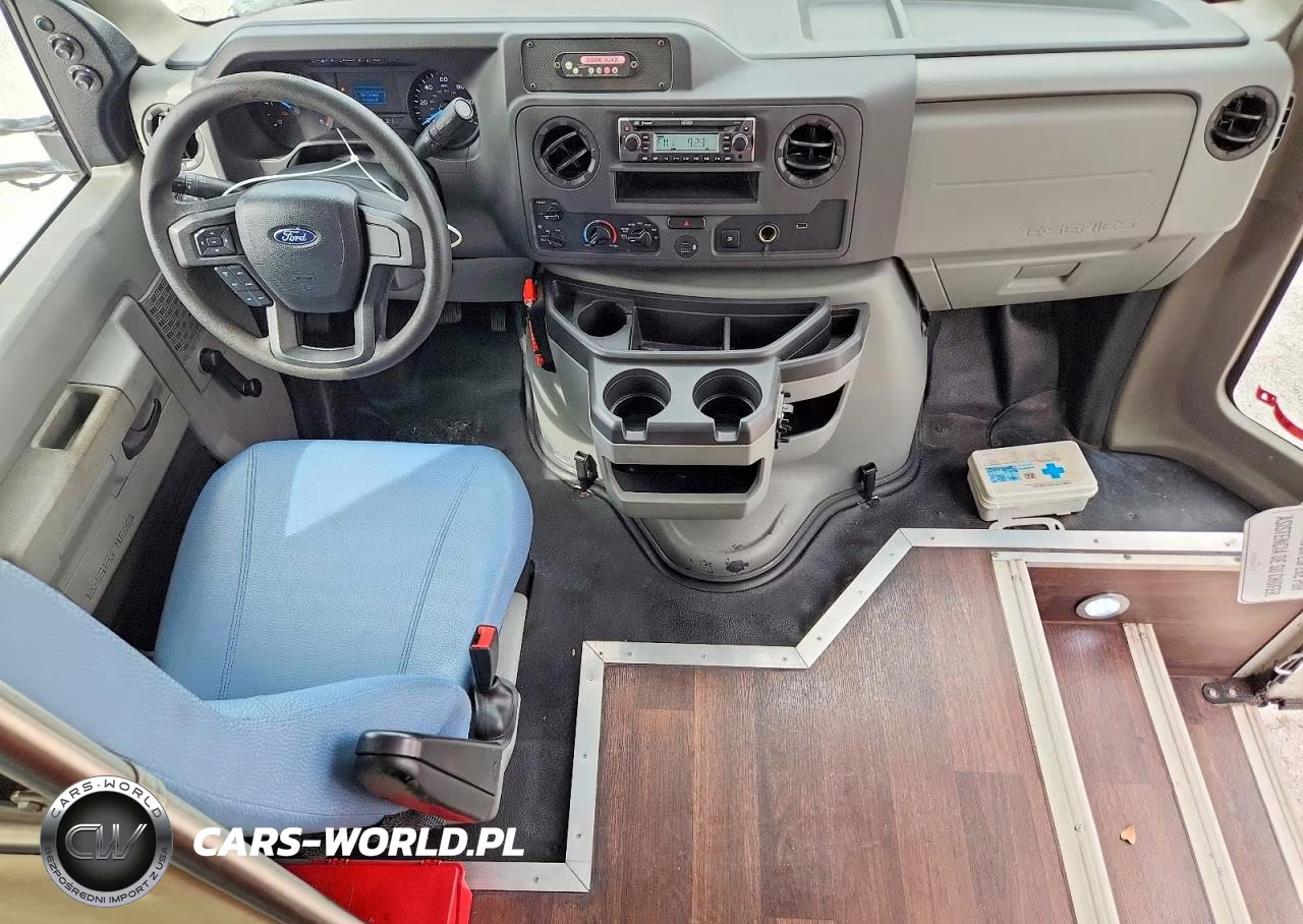 2021 Ford Econoline E350 Super Duty Cutaway Van VIN:1FDEE3FN5MDC10809 - 8