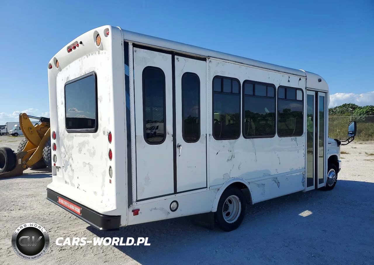 2021 Ford Econoline E350 Super Duty Cutaway Van VIN:1FDEE3FN6MDC10706 - 3
