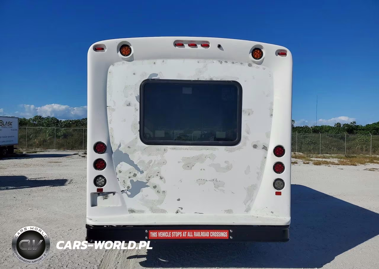 2021 Ford Econoline E350 Super Duty Cutaway Van VIN:1FDEE3FN6MDC10706 - 6