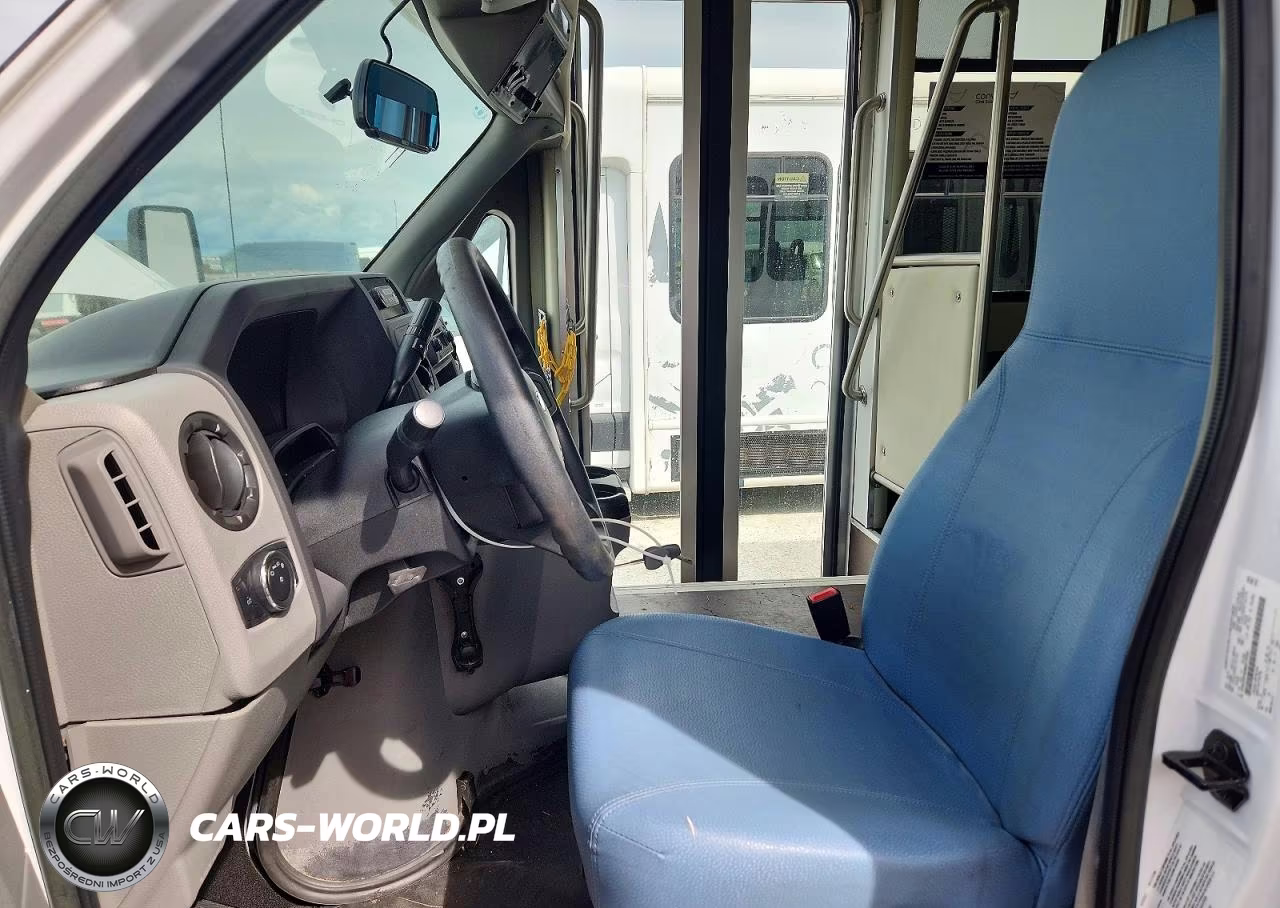2021 Ford Econoline E350 Super Duty Cutaway Van VIN:1FDEE3FN6MDC10706 - 7
