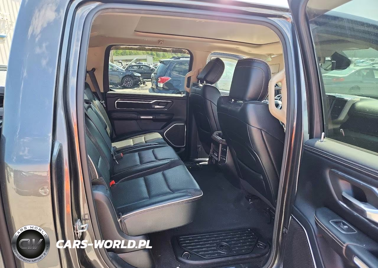 2020 Ram 1500 Laramie VIN:1C6SRFJTXLN244182 - 10