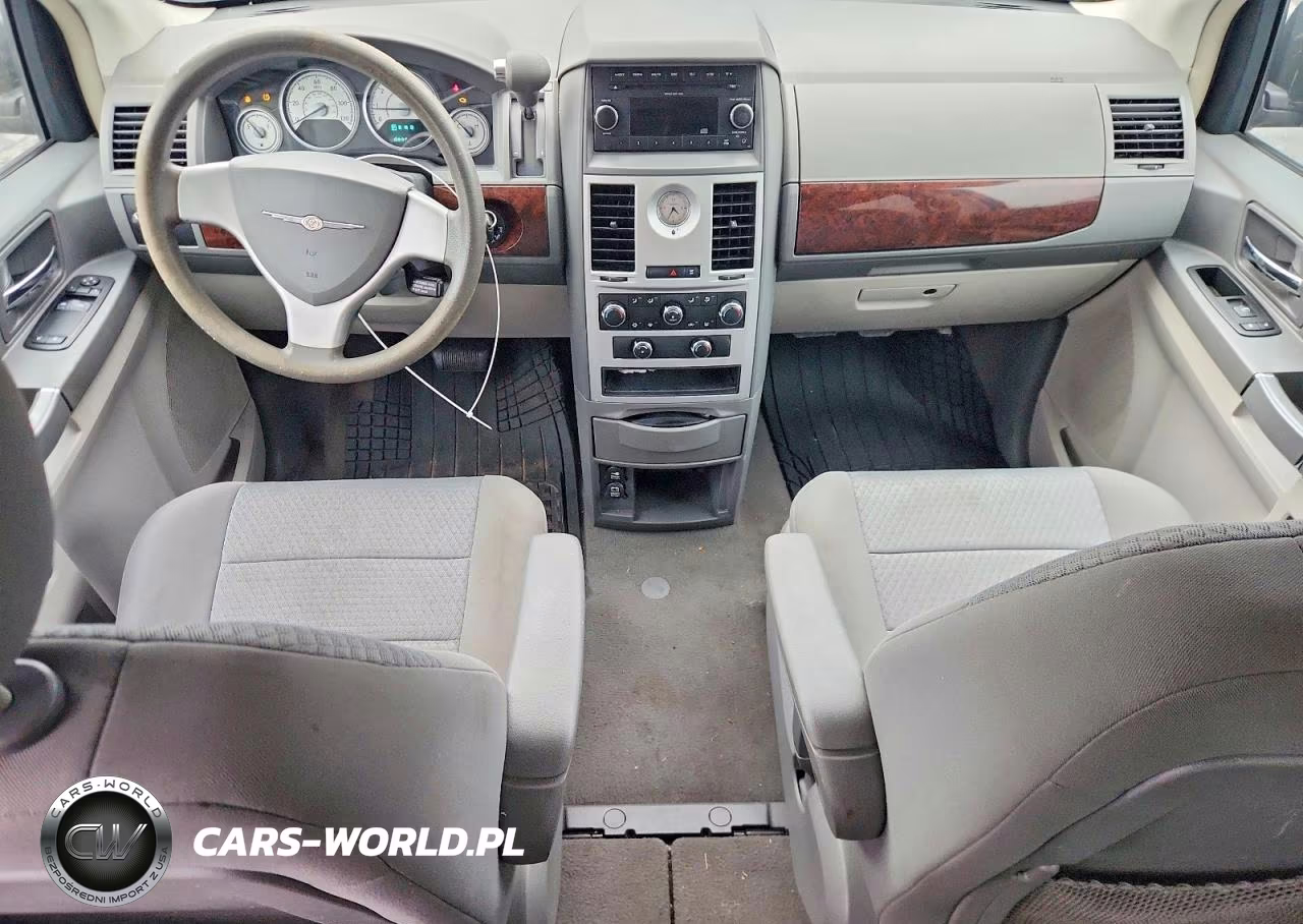 2010 Chrysler Town & Country Lx VIN:2A4RR4DE3AR214167 - 8
