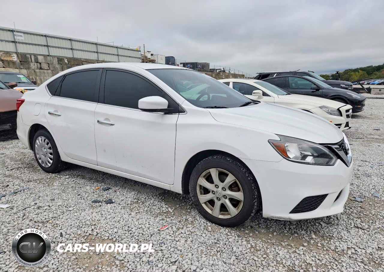 2018 Nissan Sentra S VIN:3N1AB7APXJY276523 - 4