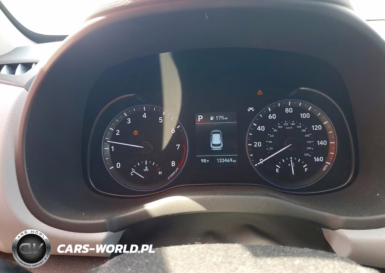 2019 Hyundai Kona Limited VIN:KM8K33A50KU327811 - 9