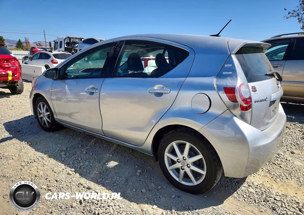 2014 Toyota Prius C Four VIN:JTDKDTB3XE1059838 - 2