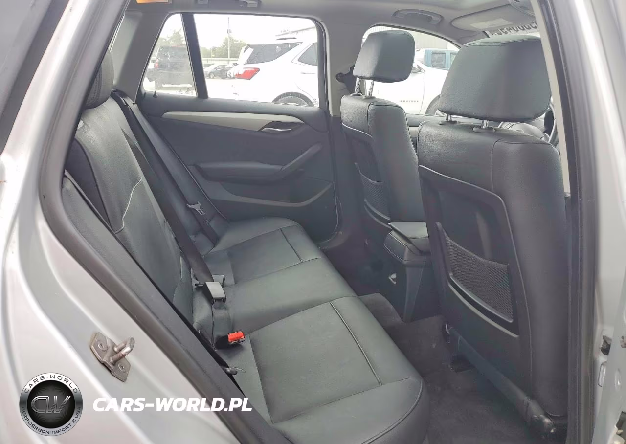 2015 BMW X1 xDrive28I VIN:WBAVL1C56FVY35765 - 11