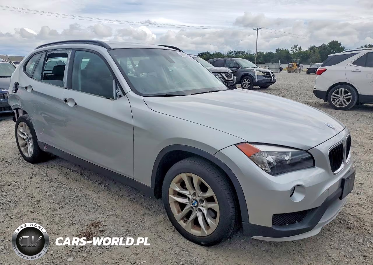 2015 BMW X1 xDrive28I VIN:WBAVL1C56FVY35765 - 4