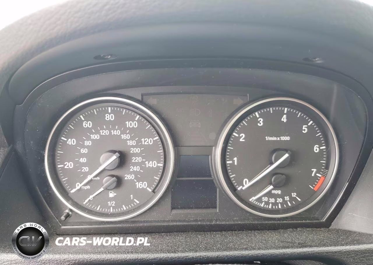 2015 BMW X1 xDrive28I VIN:WBAVL1C56FVY35765 - 9