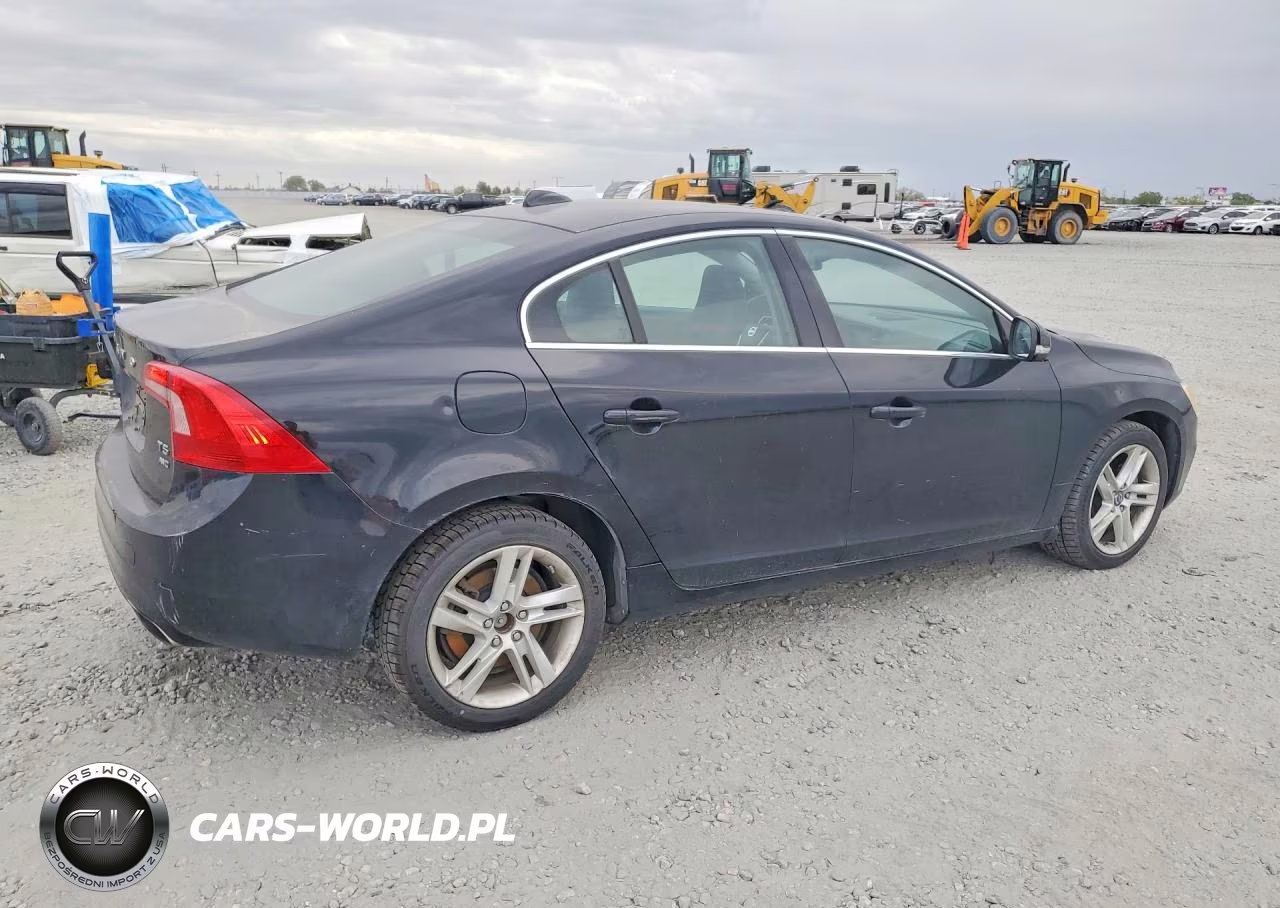 2015 Volvo S60 Platinum VIN:YV1612TD2F2308375 - 3