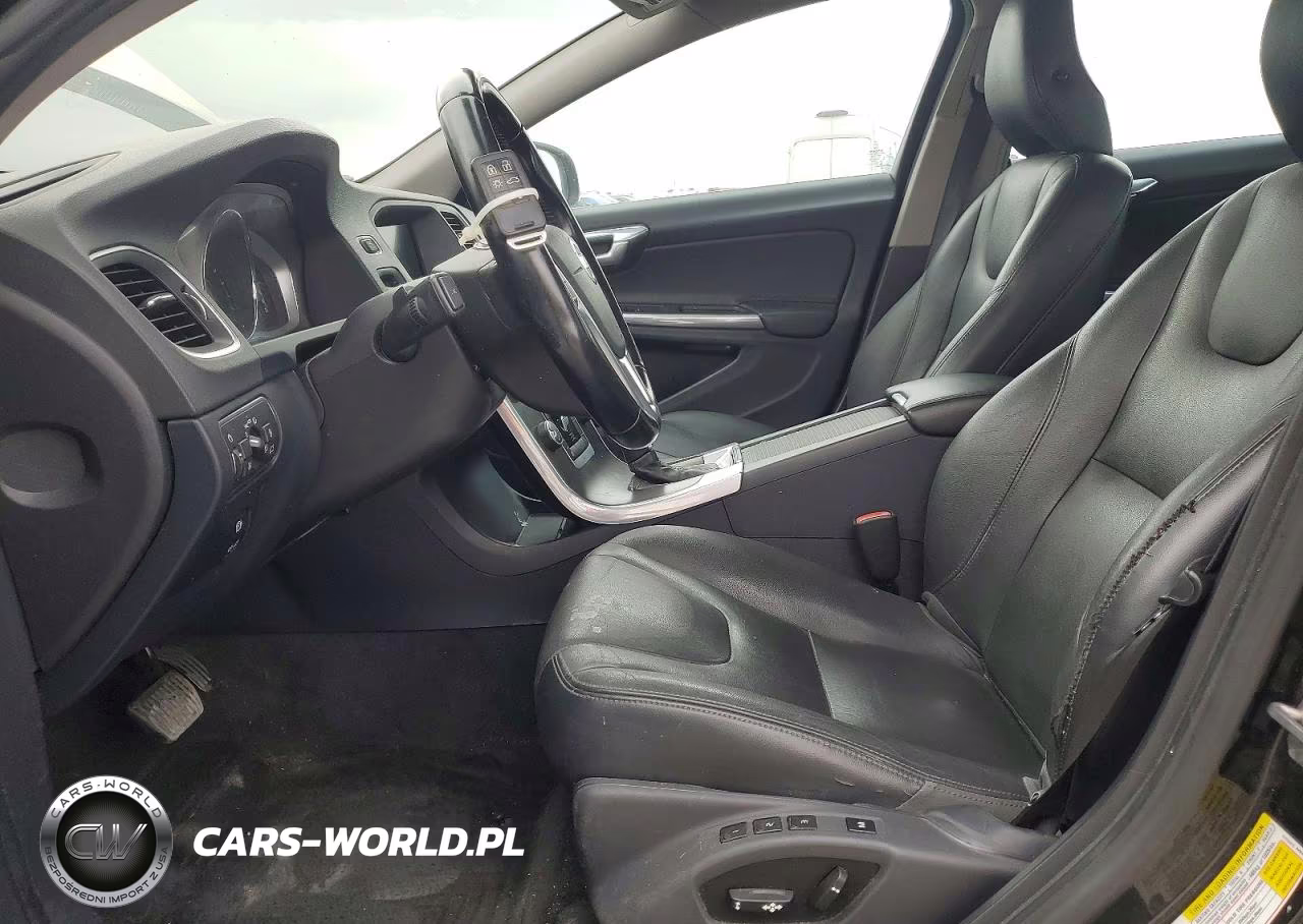 2015 Volvo S60 Platinum VIN:YV1612TD2F2308375 - 7