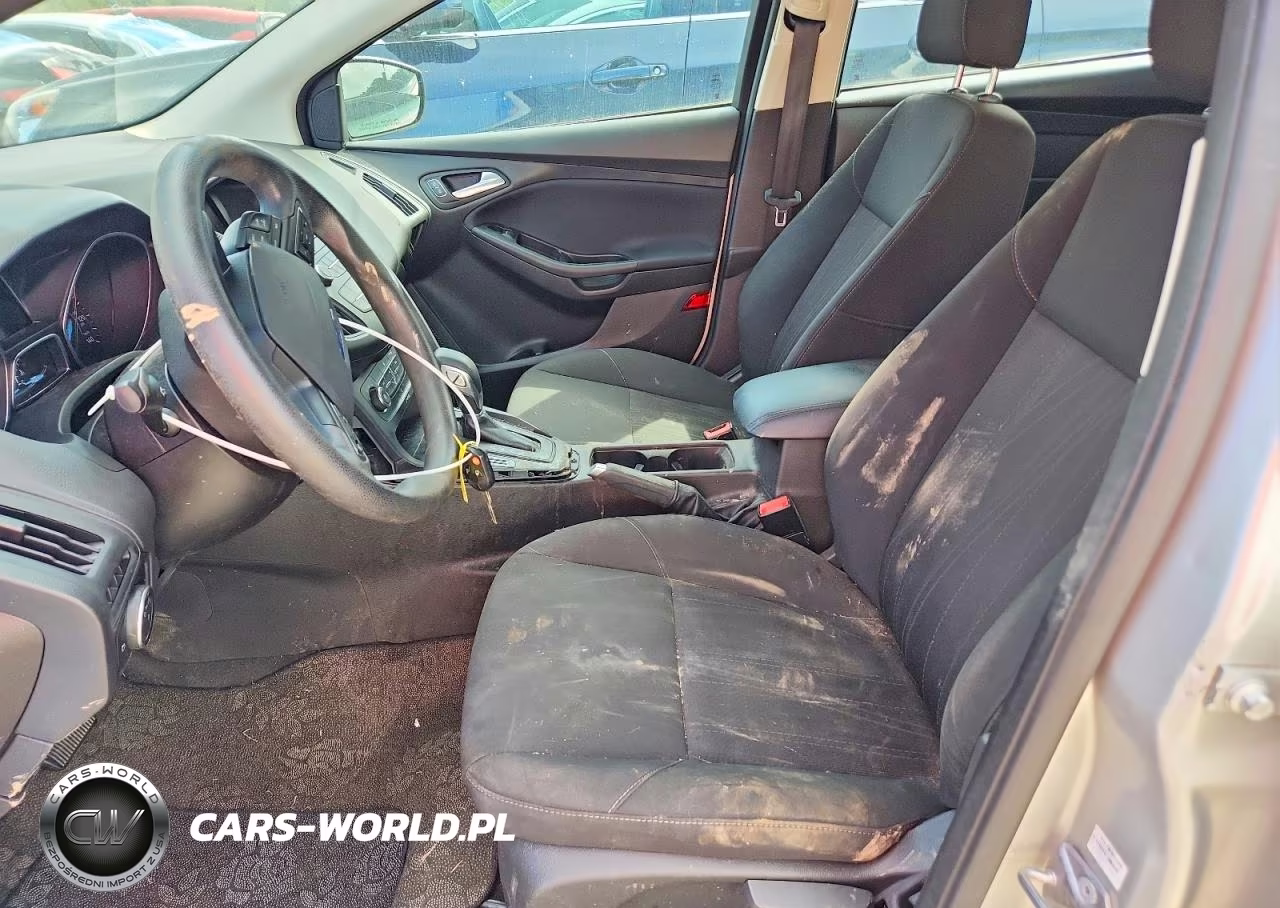 2017 Ford Focus Se VIN:1FADP3F27HL204267 - 7