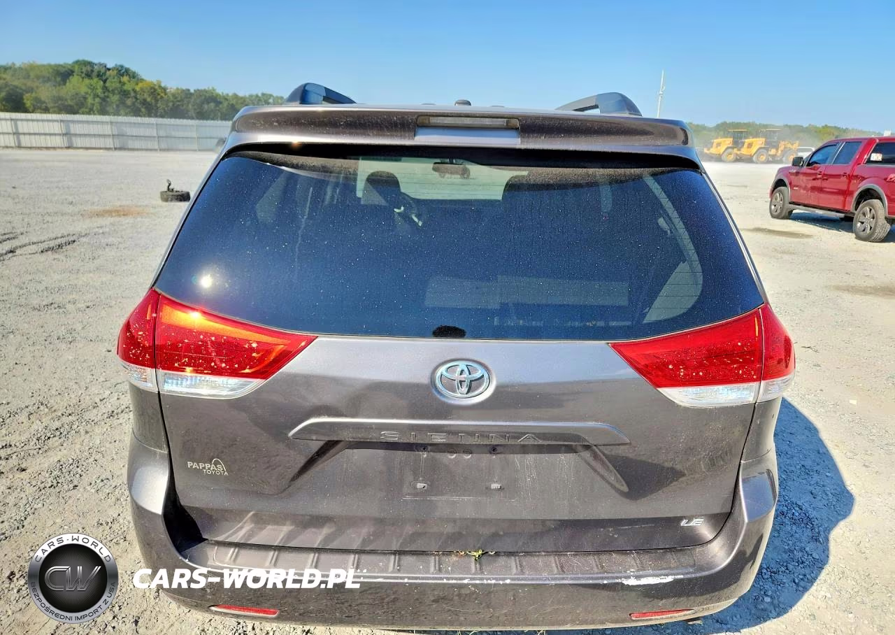 2011 Toyota Sienna Le V6 VIN:5TDKK3DC6BS171196 - 6