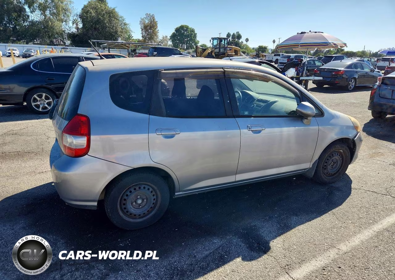 2007 Honda Fit VIN:JHMGD37447S048286 - 3