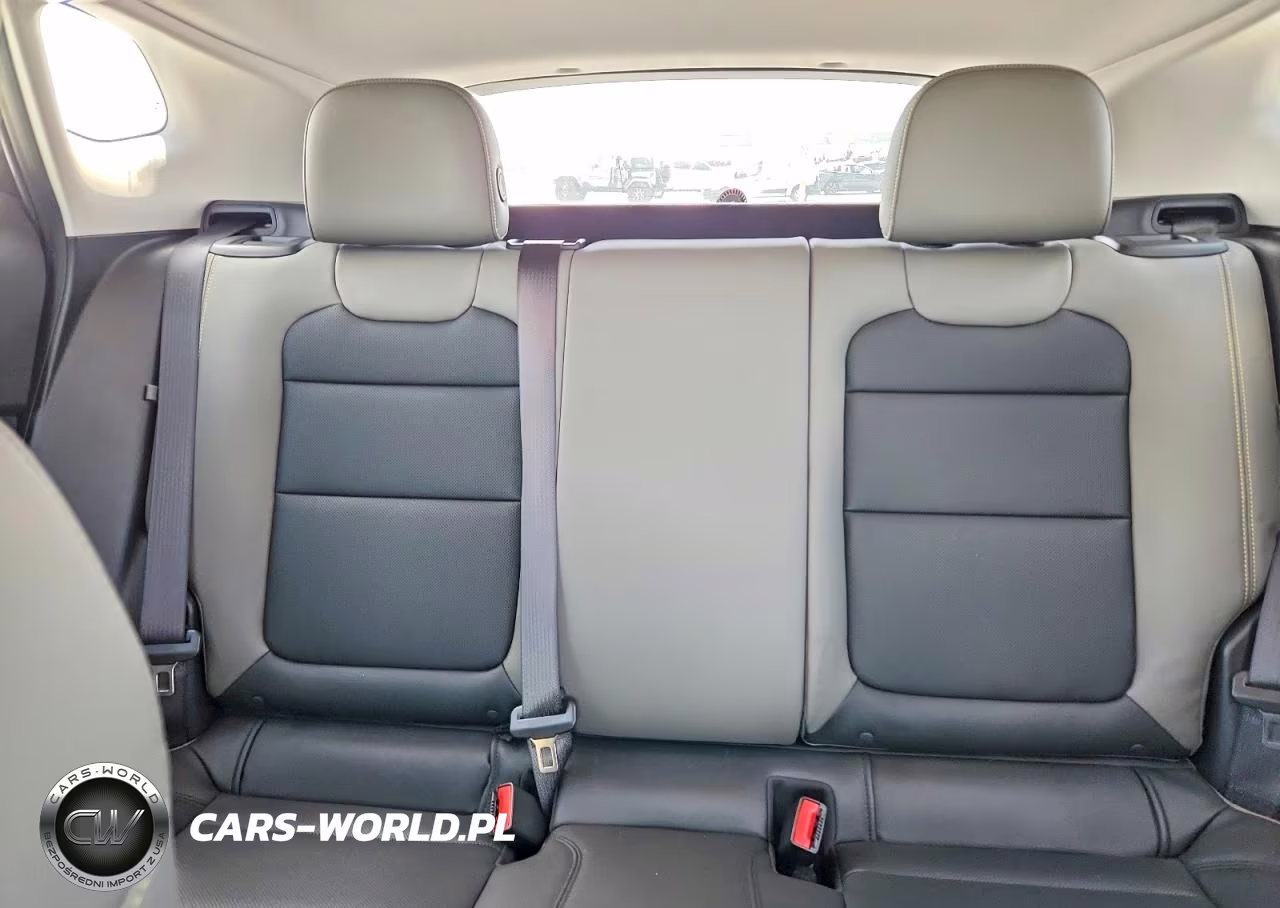 2025 Chevrolet Trax Activ VIN:KL77LKEP1SC073125 - 10