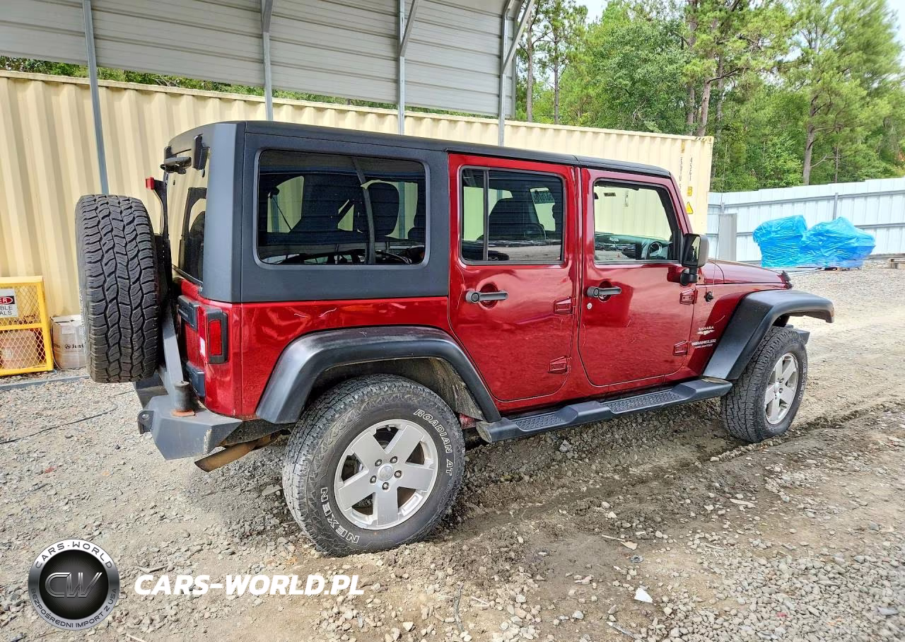 2012 Jeep Wrangler Unlimited Sahara VIN:1C4BJWEG7CL123554 - 3
