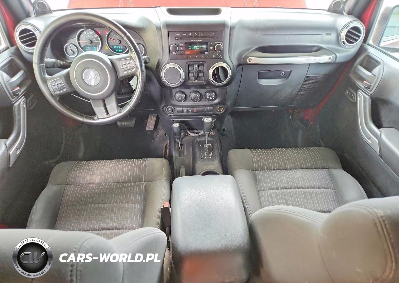 2012 Jeep Wrangler Unlimited Sahara VIN:1C4BJWEG7CL123554 - 8