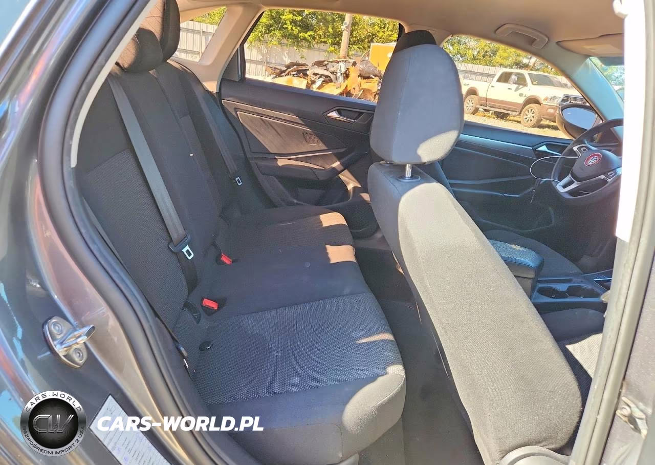 2019 Volkswagen Jetta S VIN:3VWC57BU9KM105558 - 10