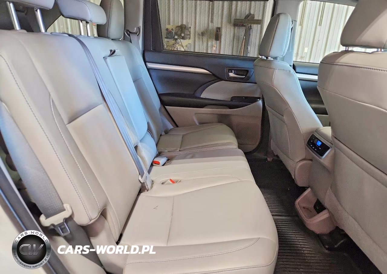 2017 Toyota Highlander Xle VIN:5TDJZRFH9HS476803 - 10