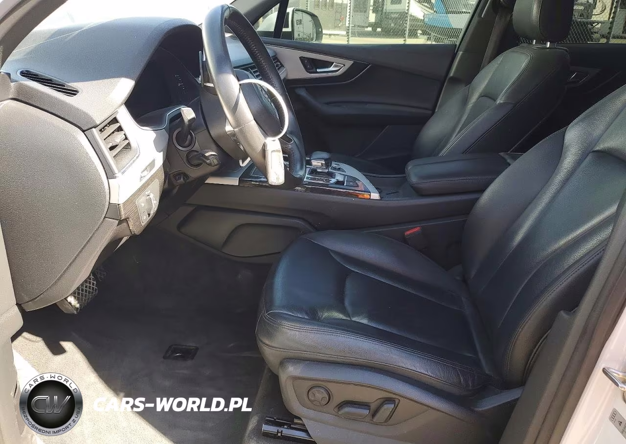 2019 Audi Q7 Premium VIN:WA1AHAF7XKD049560 - 7