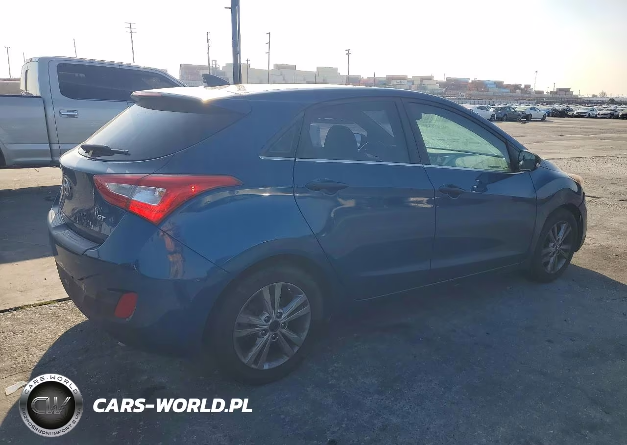 2016 Hyundai Elantra Gt Base VIN:KMHD35LH7GU295877 - 3