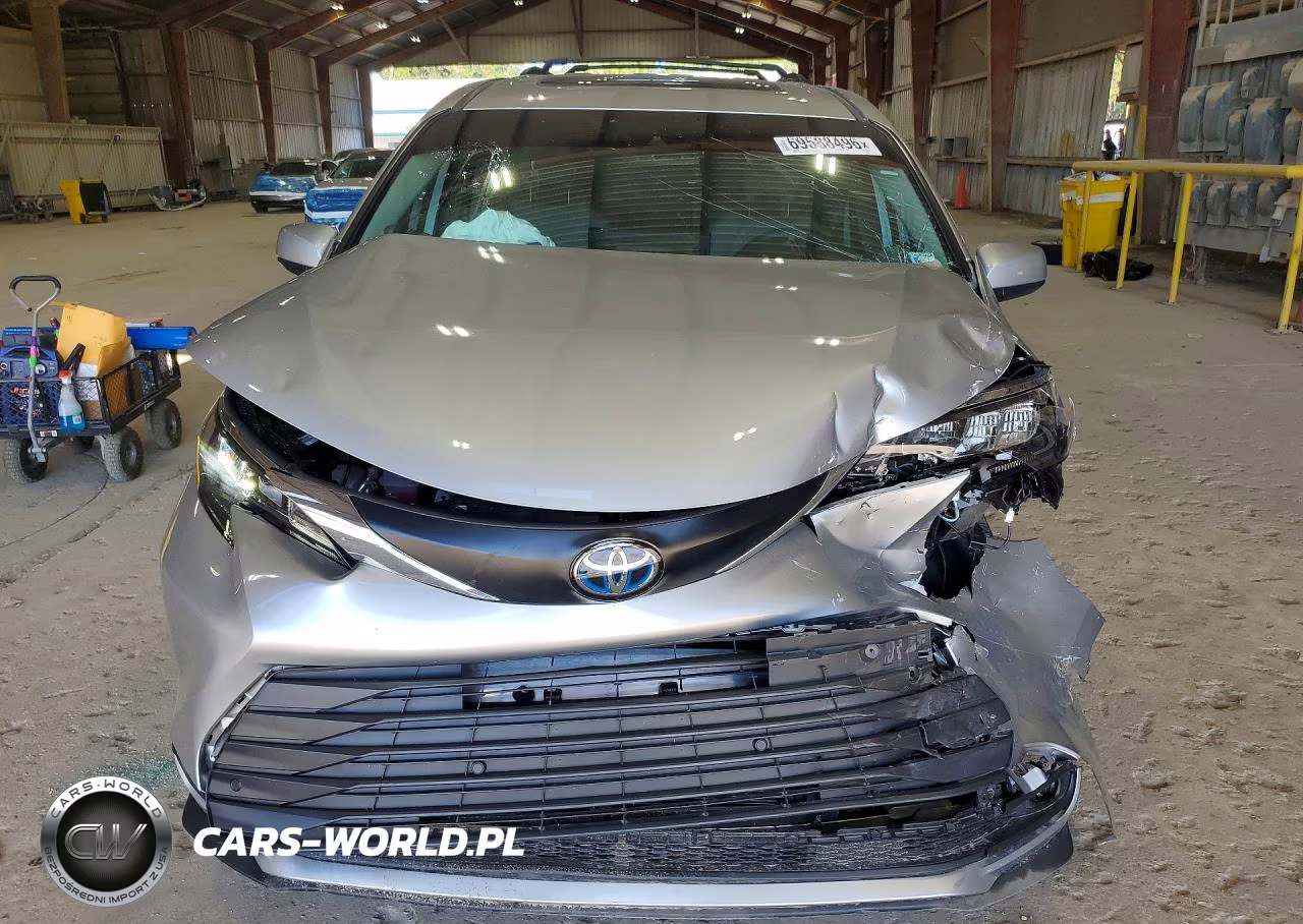 2025 Toyota Sienna Xle 8-Passenger VIN:5TDJRKEC8SS284566 - 5