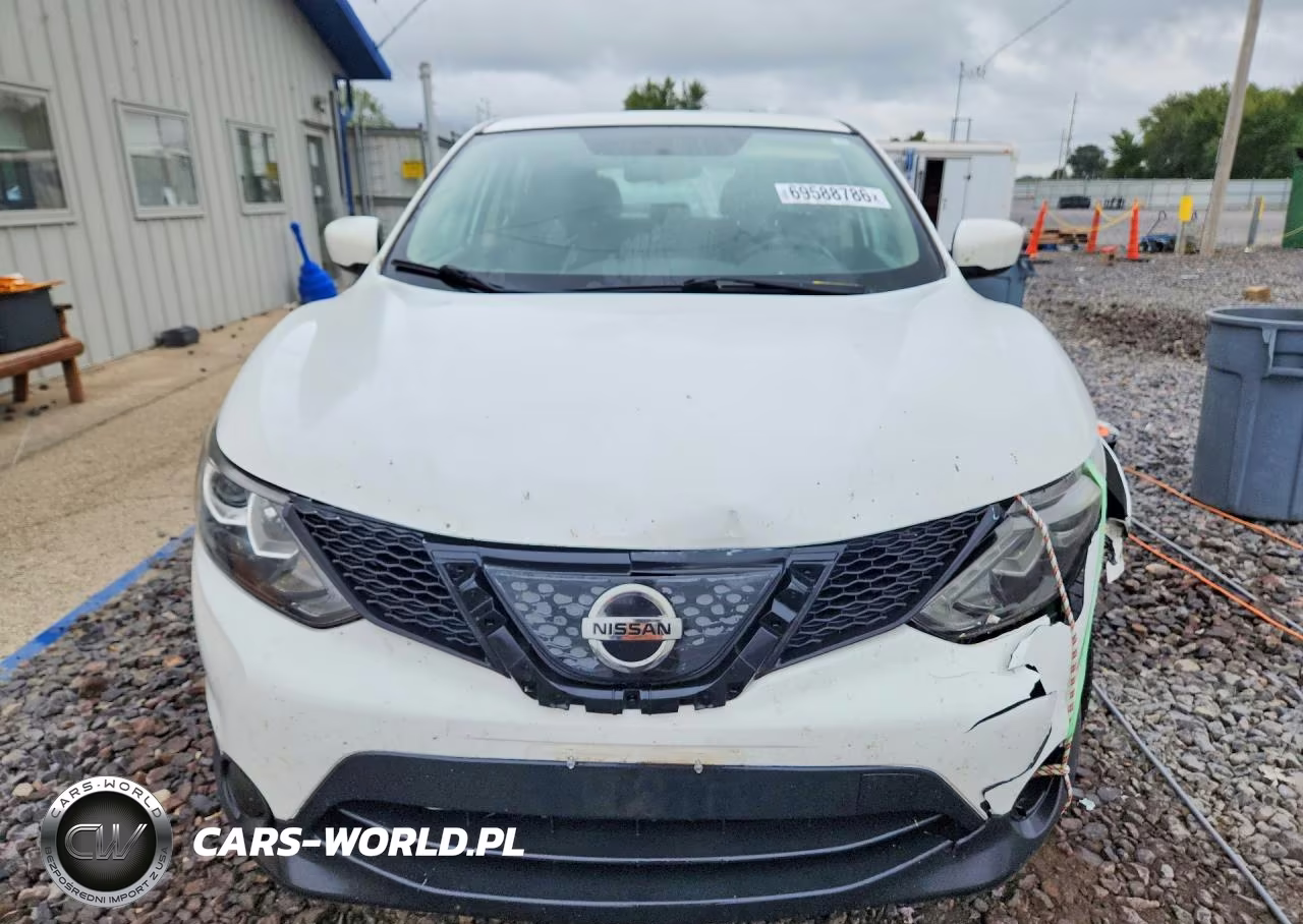 2018 Nissan Rogue Sport S VIN:JN1BJ1CR5JW258800 - 5