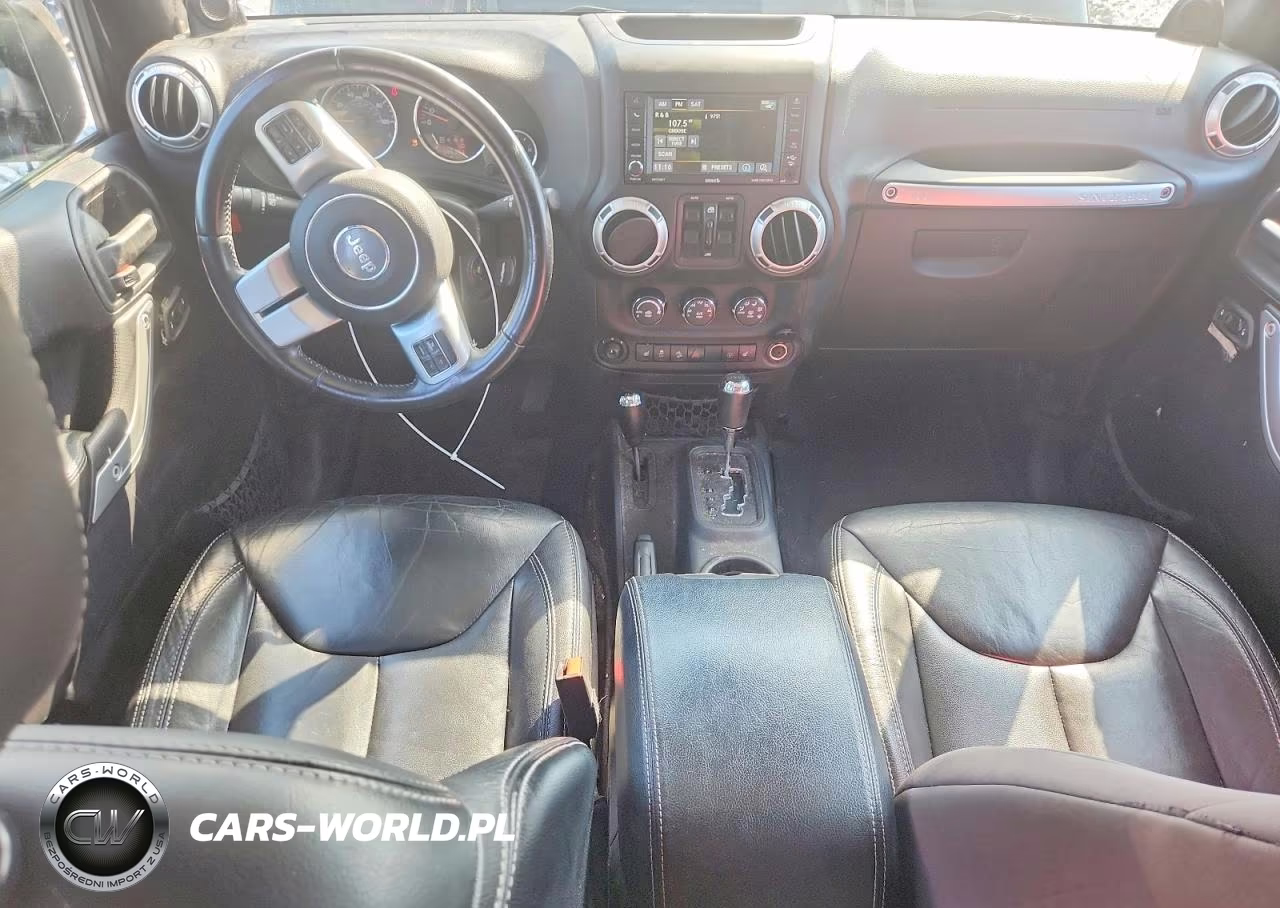 2014 Jeep Wrangler Unlimited Rubicon VIN:1C4BJWFGXEL207112 - 8