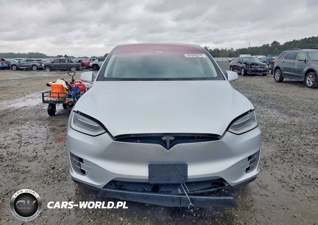 2017 Tesla Model X VIN:5YJXCDE48HF056158 - 5