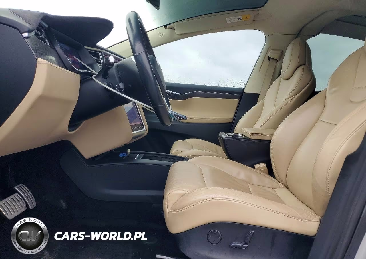 2017 Tesla Model X VIN:5YJXCDE48HF056158 - 7