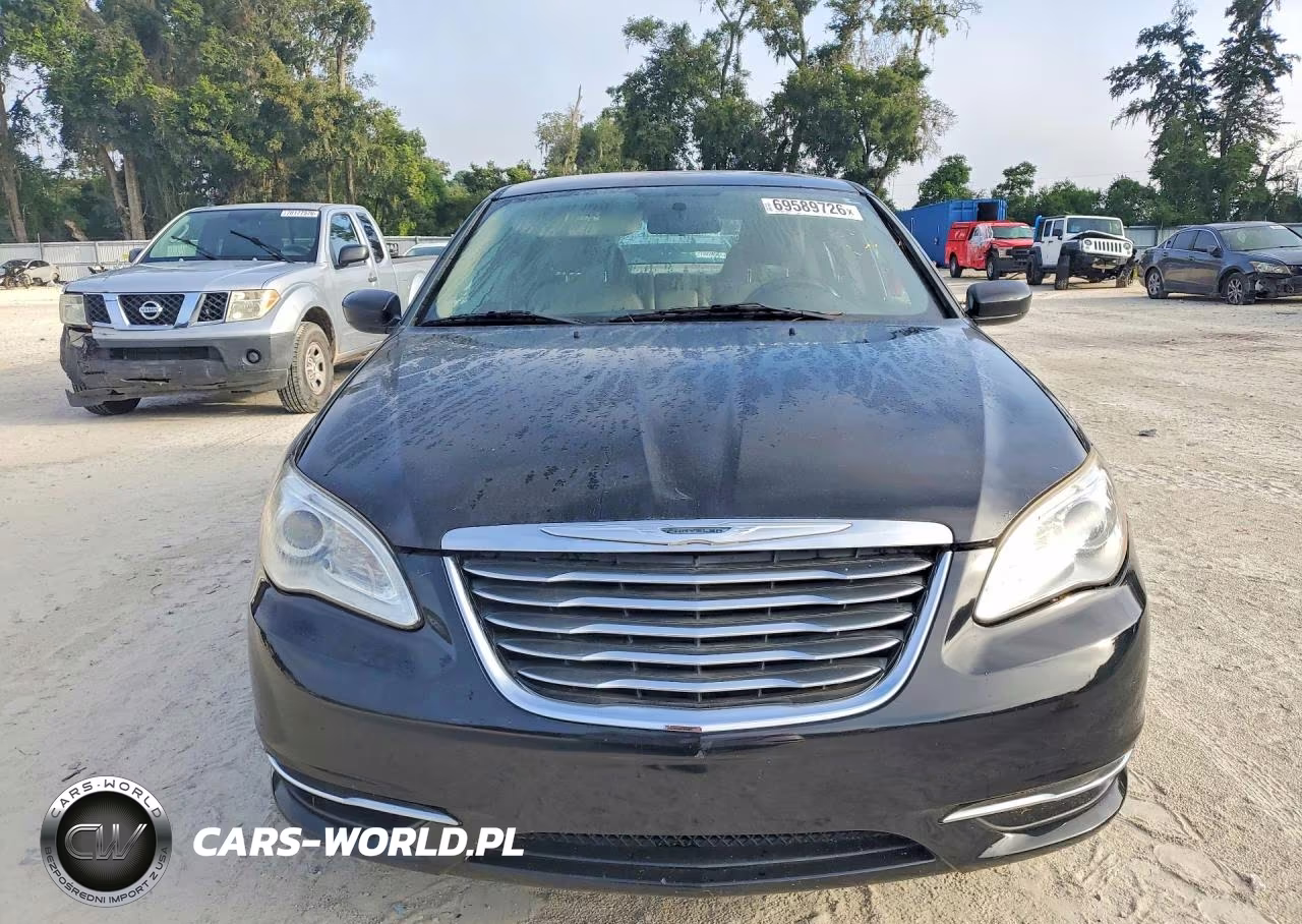 2013 Chrysler 200 Touring VIN:1C3CCBBB6DN578793 - 5