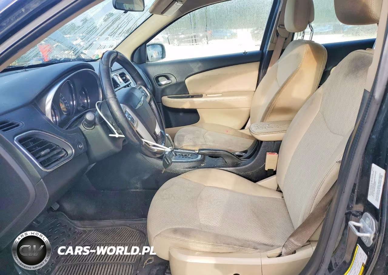 2013 Chrysler 200 Touring VIN:1C3CCBBB6DN578793 - 7