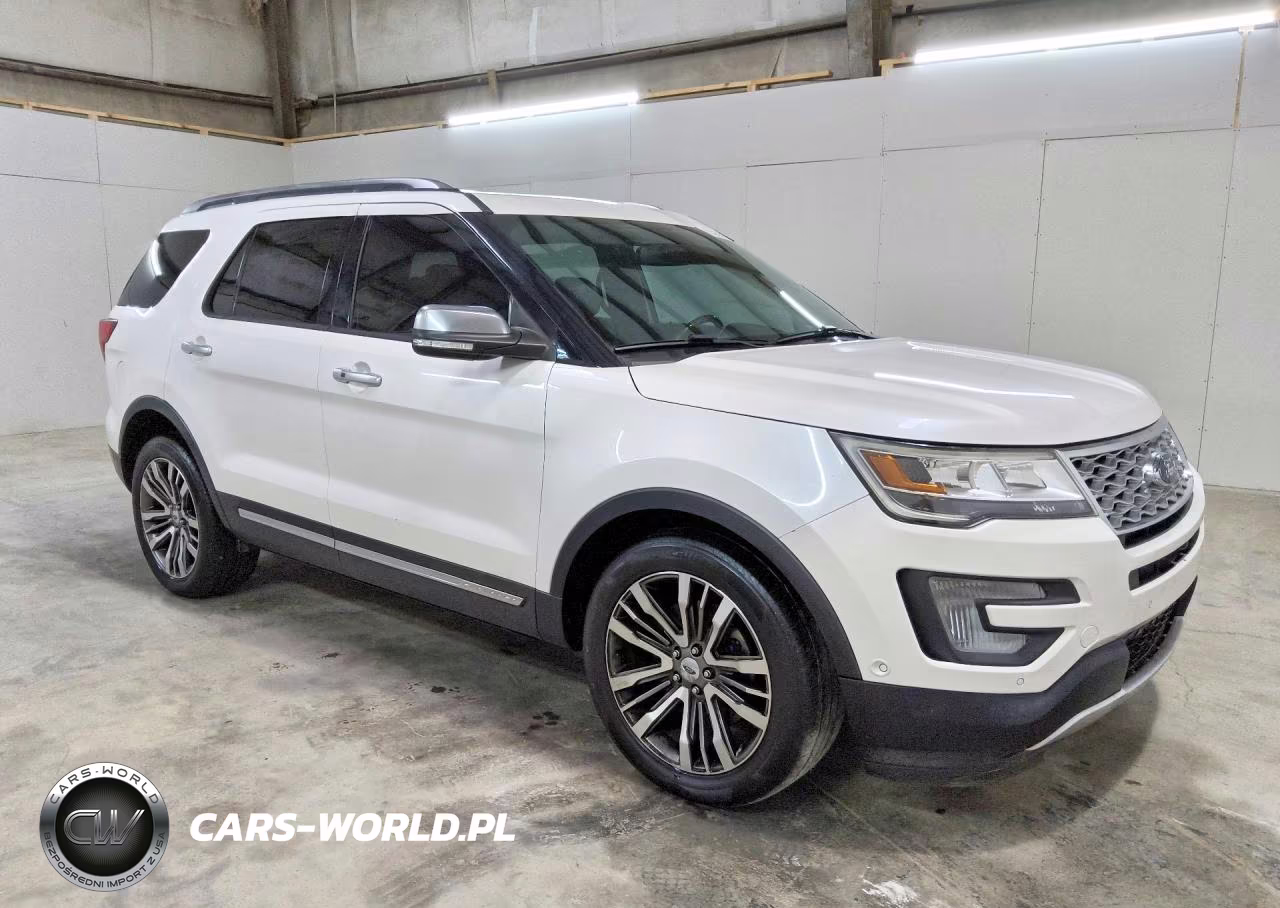 2017 Ford Explorer Platinum VIN:1FM5K8HT0HGC64301 - 4