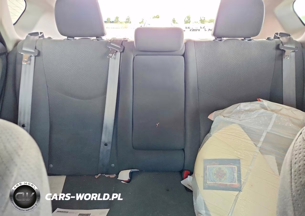 2012 Toyota Prius Two VIN:JTDKN3DU7C1541067 - 10