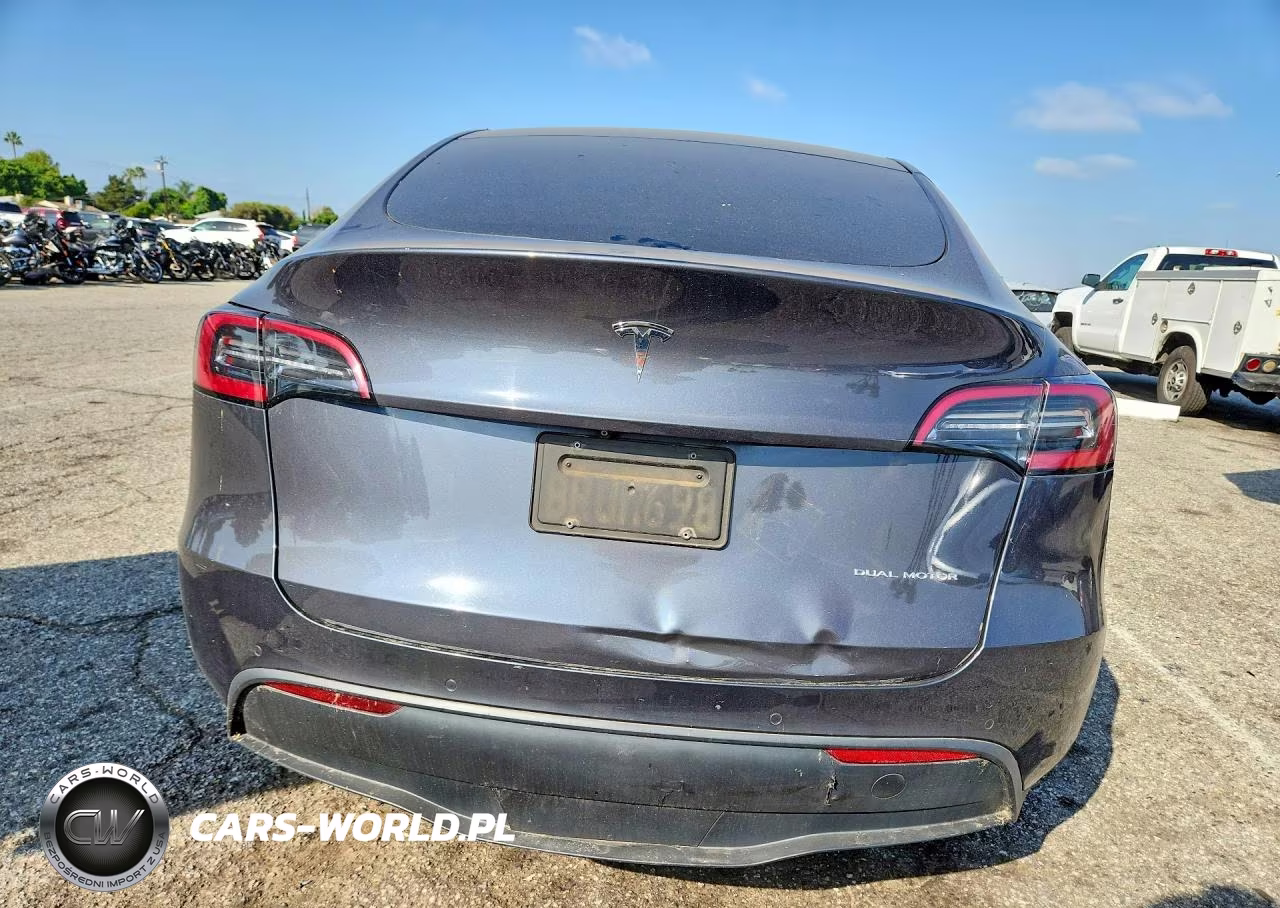 2020 Tesla Model Y VIN:5YJYGDEE9LF021977 - 6