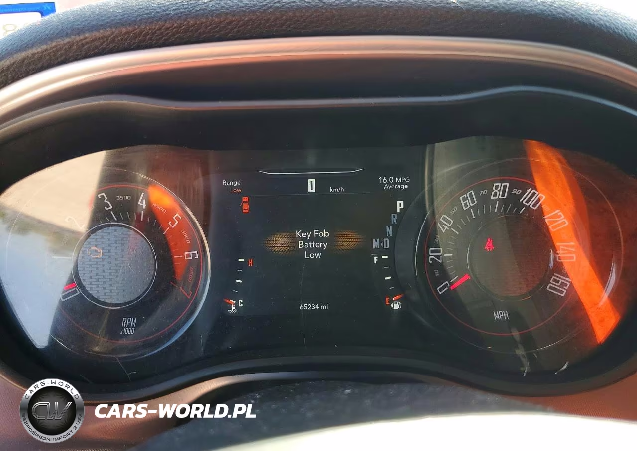 2022 Dodge Challenger Sxt VIN:2C3CDZAG0NH156595 - 9
