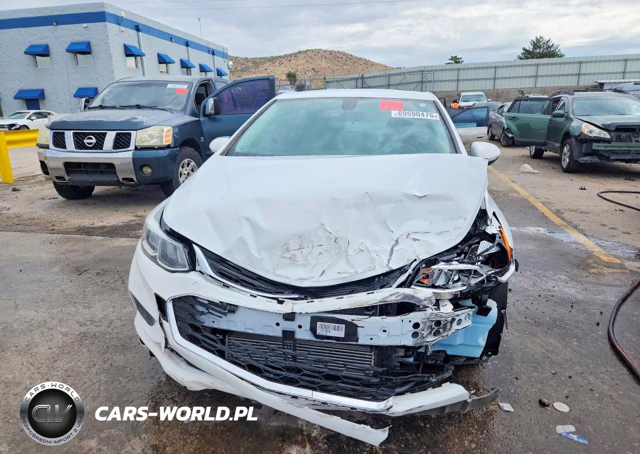 2018 Chevrolet Cruze Ls VIN:1G1BC5SM2J7143045 - 5