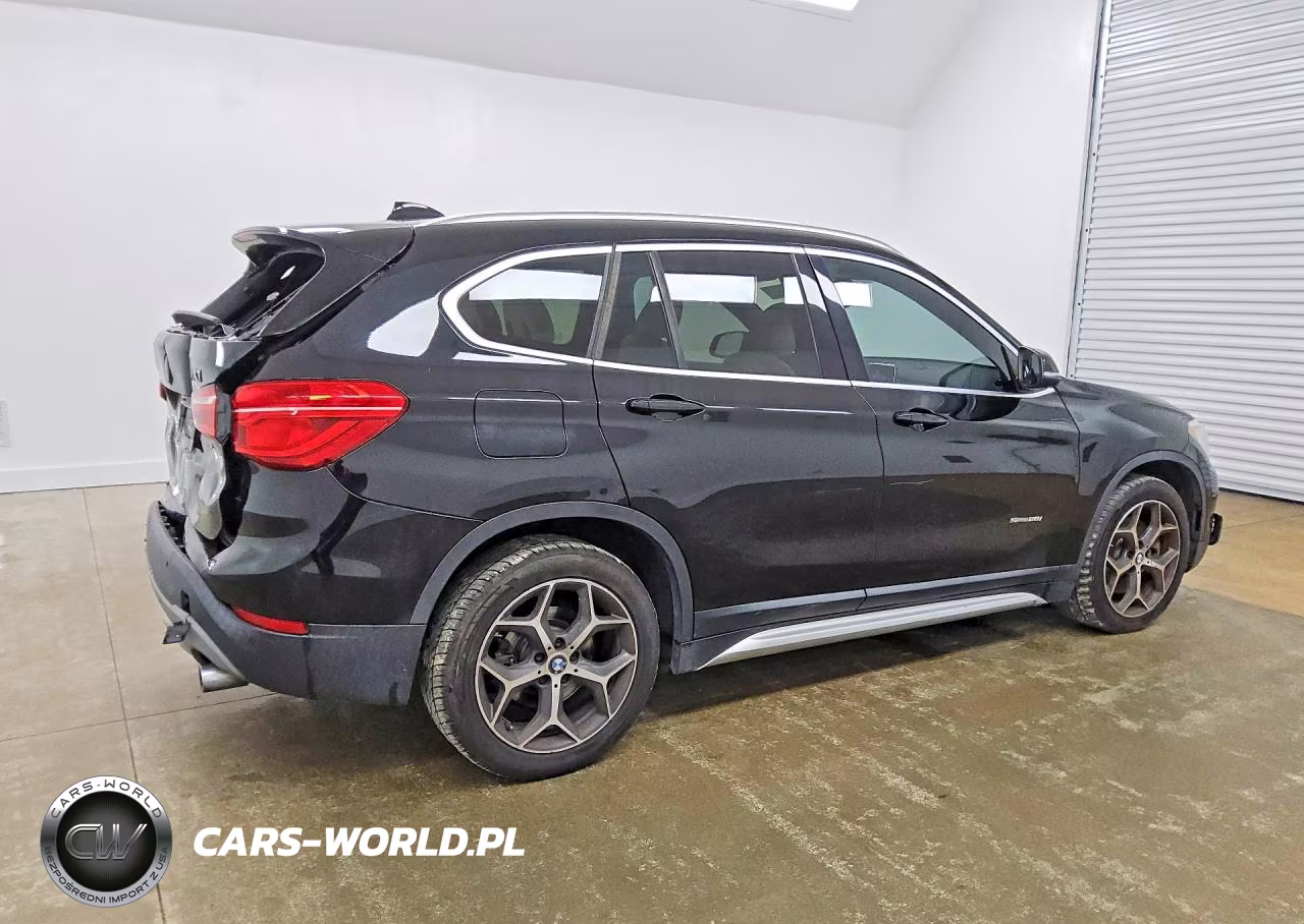 2018 BMW X1 Sdrive28I VIN:WBXHU7C3XJ5H45158 - 3