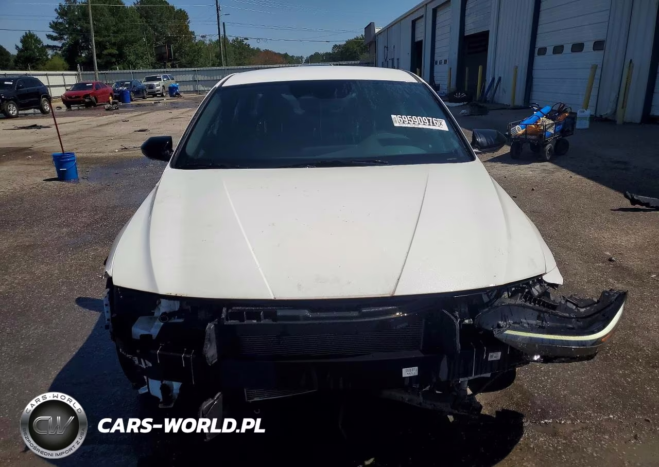 2025 Hyundai Elantra Sel Sport VIN:KMHLM4DG9SU009982 - 5