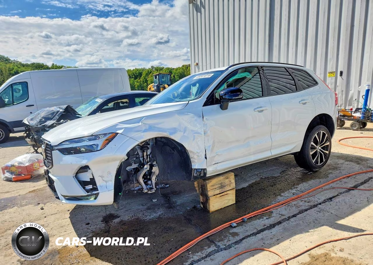 2025 Volvo Xc60 Plus VIN:YV4M12RC3S1183010 - 1