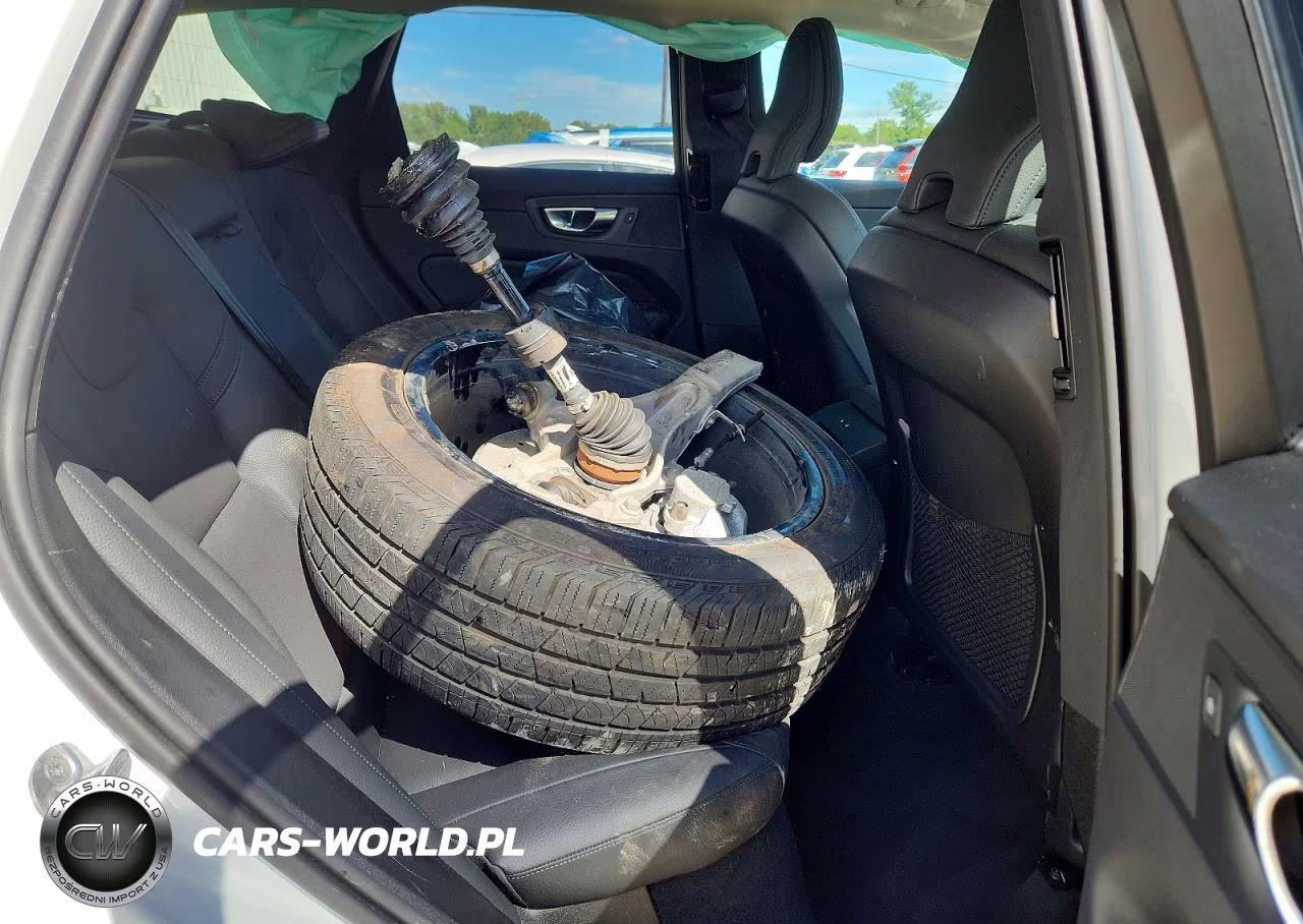 2025 Volvo Xc60 Plus VIN:YV4M12RC3S1183010 - 10