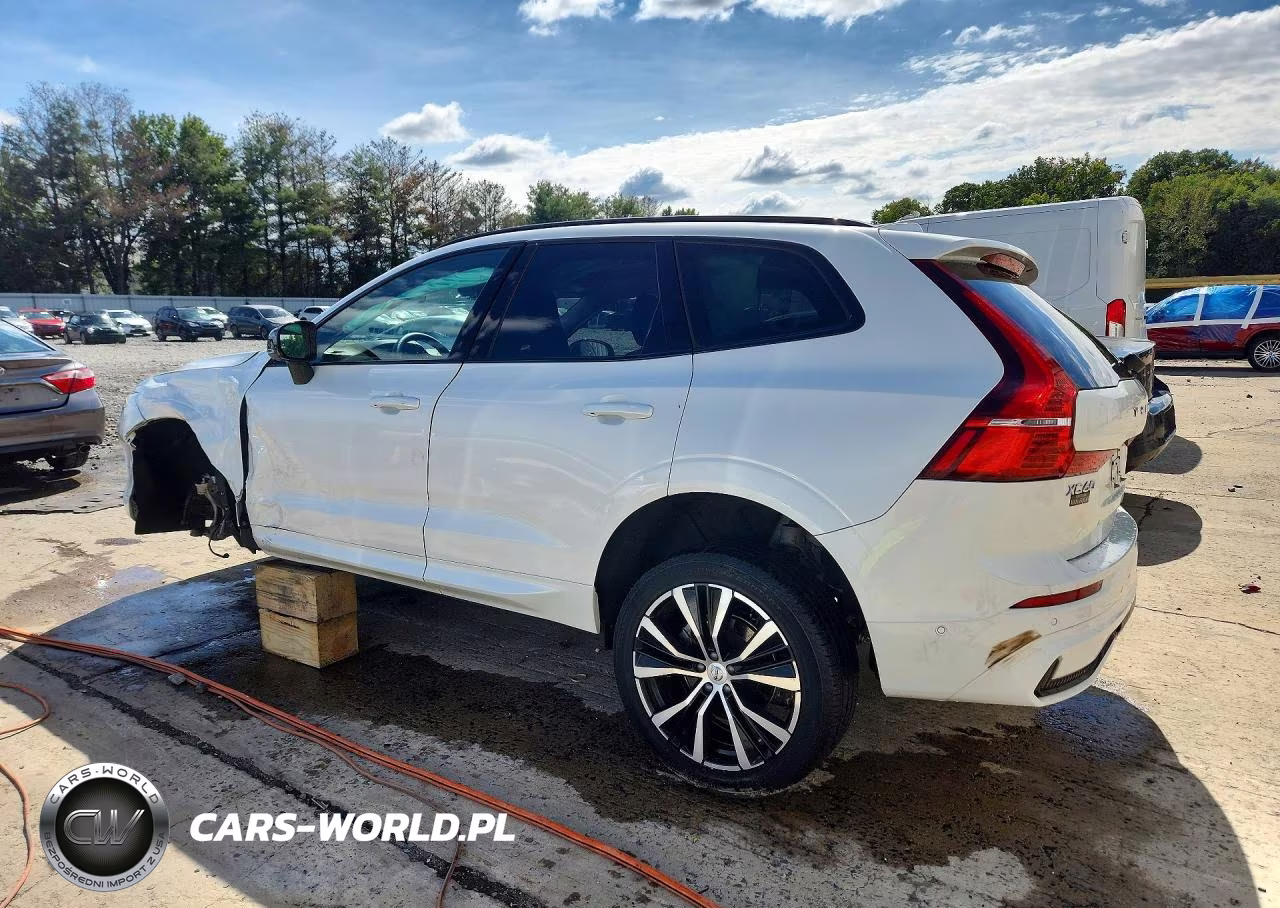 2025 Volvo Xc60 Plus VIN:YV4M12RC3S1183010 - 2