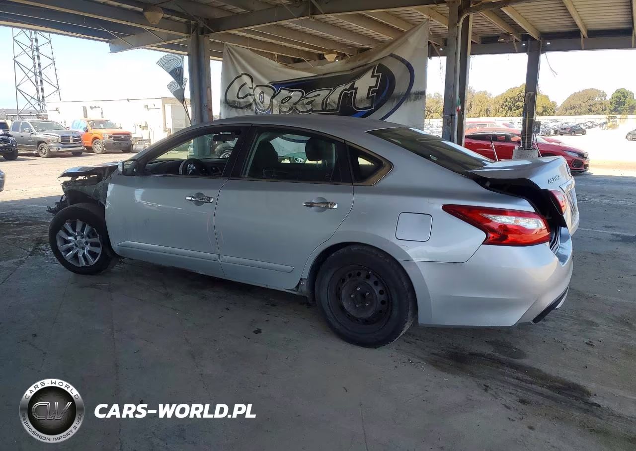 2017 Nissan Altima 2.5 S VIN:1N4AL3AP3HC211945 - 2