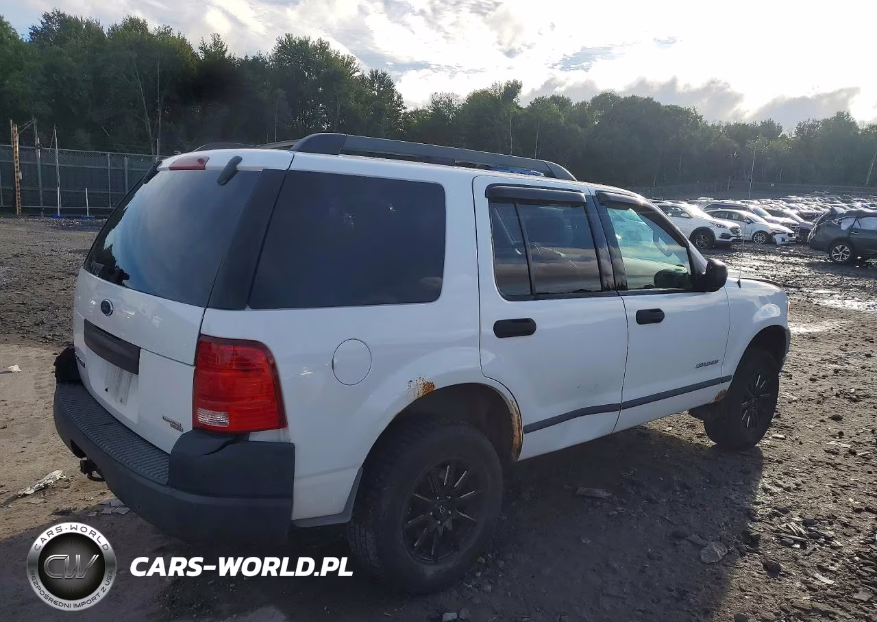 2005 Ford Explorer Xls VIN:1FMZU72EX5UA25030 - 3