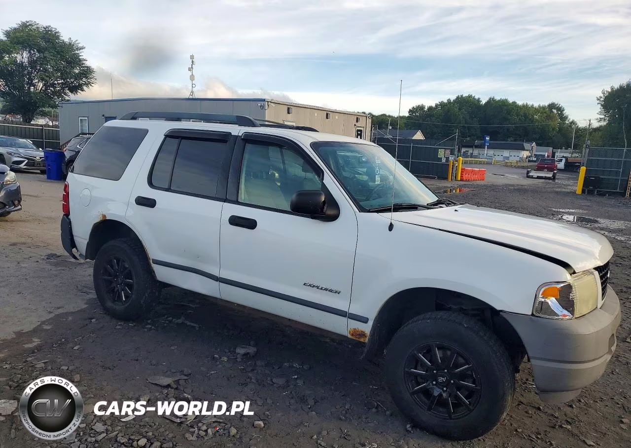 2005 Ford Explorer Xls VIN:1FMZU72EX5UA25030 - 4
