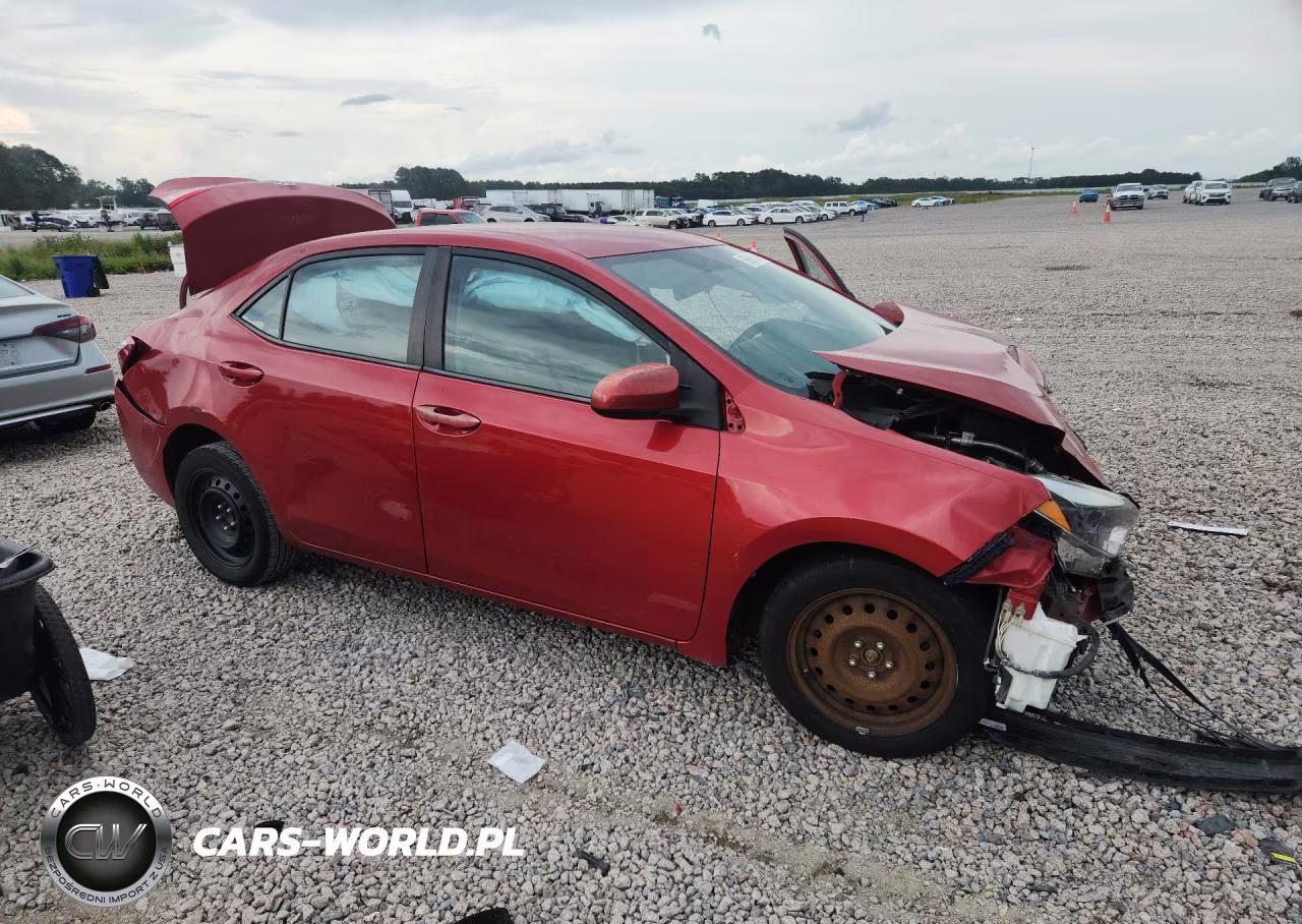 2015 Toyota Corolla Le VIN:2T1BURHE3FC476727 - 4