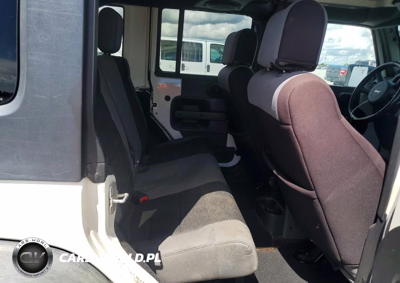 2007 Jeep Wrangler X VIN:1J4GA39147L149992 - 10